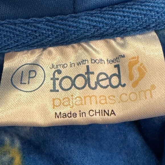 NWOT Jump In With Both Feet Shark Frenzy Onesie with Hood Size Large Plus - Picture 4 of 8